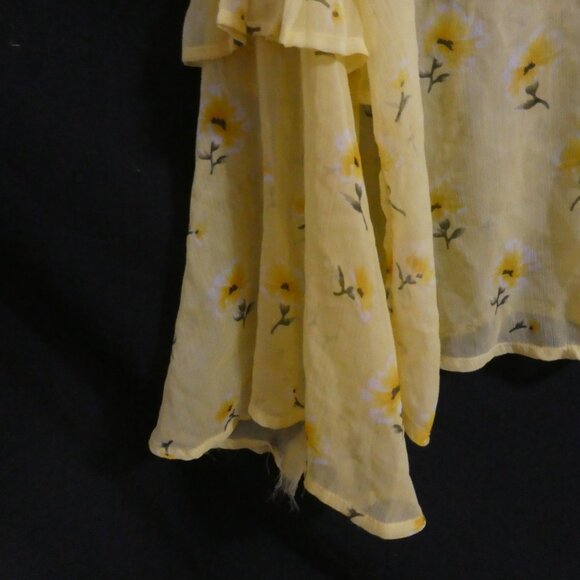 ATMOSPHERE | size 10 | Yellow Floral Print Bell Sleeve Blouse | Back Button - Picture 12 of 16